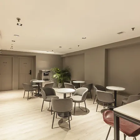 Hotel Calmo Bugis-3